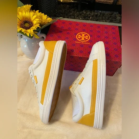 ✨NIB✨TORY BURCH CANVAS COURT SNEAKERS - Picture 4 of 7